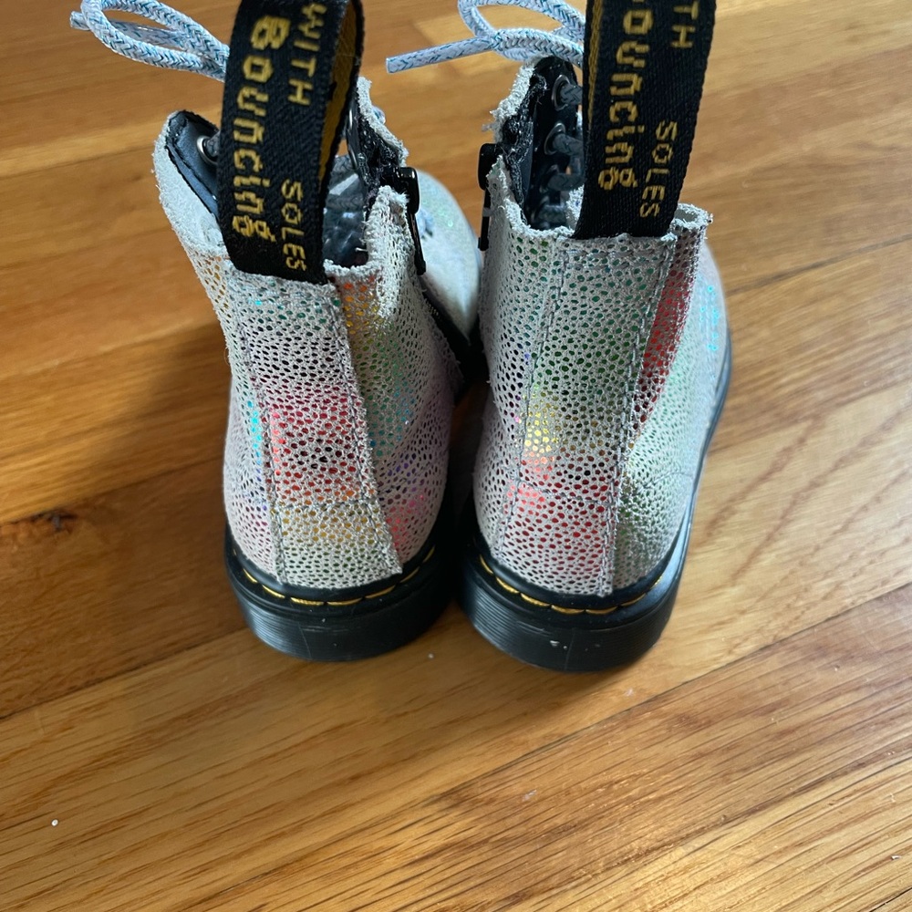 Dr. Martens 1460 Pascal Iridescent Toddler Boots - Picture 4 of 6